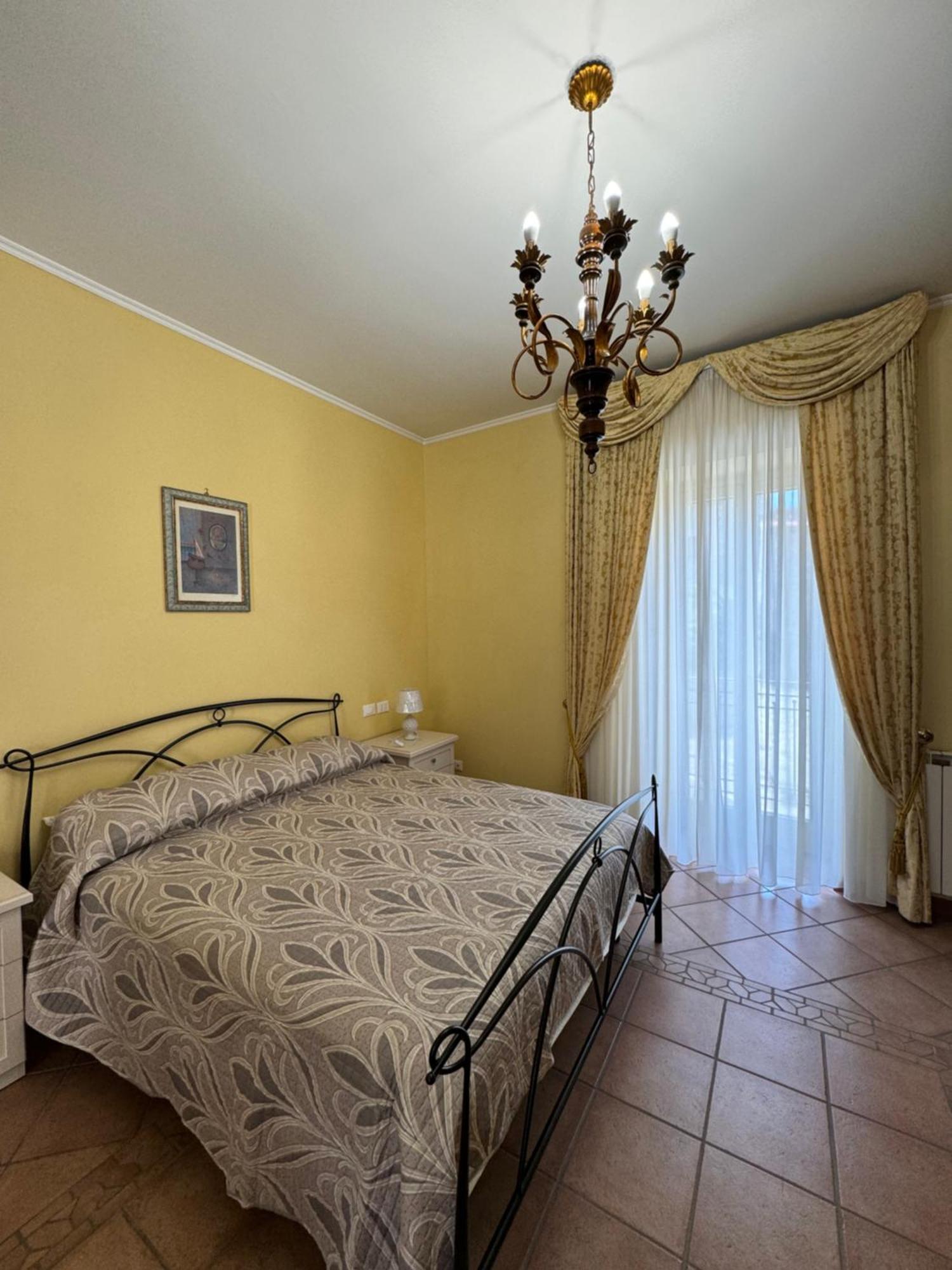 Casa Pepe - Fondi Vertice Rooms מראה חיצוני תמונה